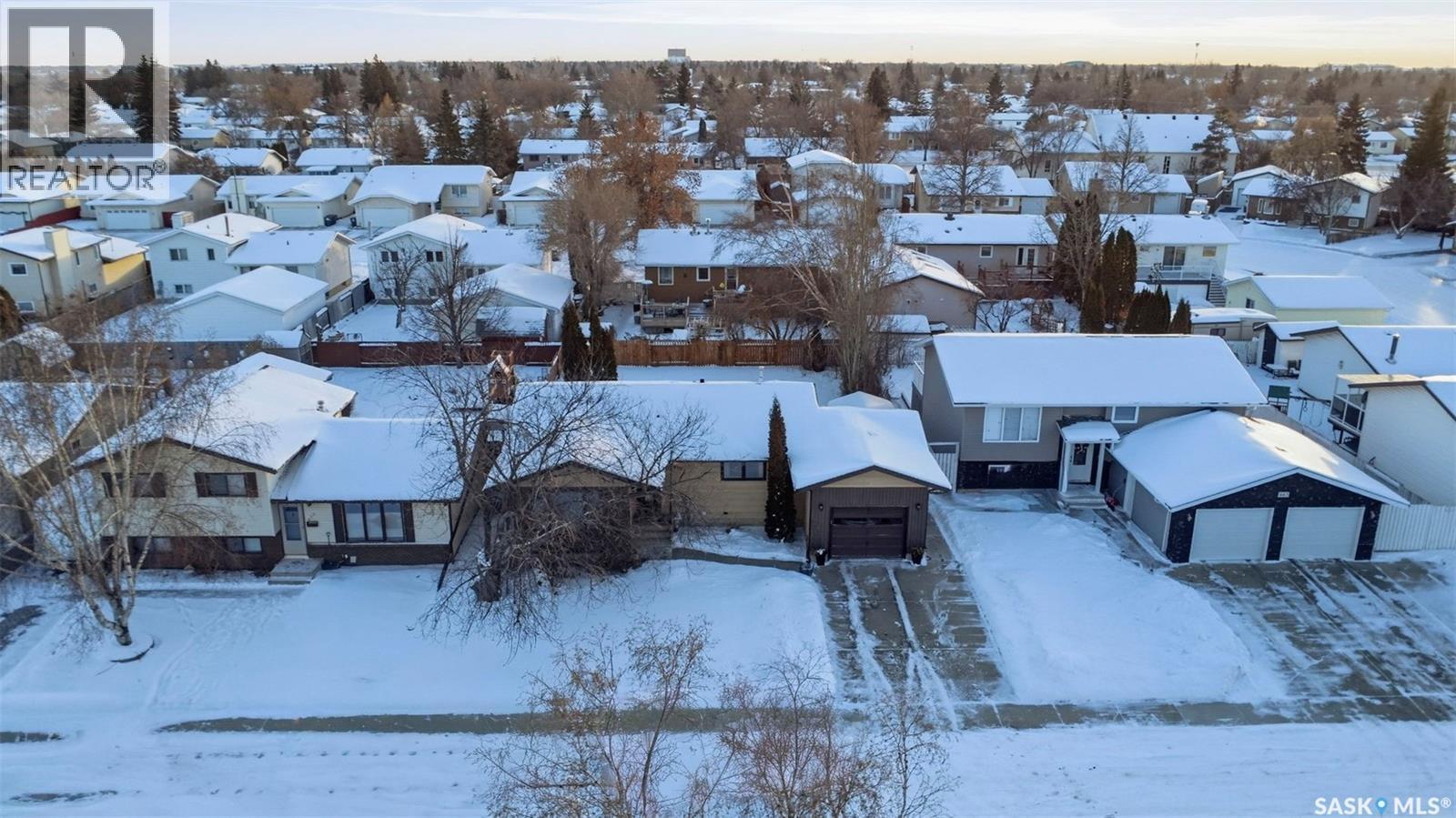 439 Manning Lane, Saskatoon, SK - Outdoor