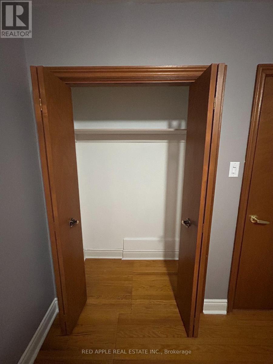 135 Spalding Road, Toronto, ON - Indoor Photo Showing Other Room