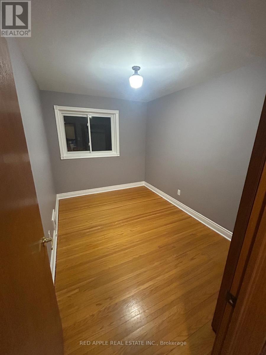 135 Spalding Road, Toronto, ON - Indoor Photo Showing Other Room
