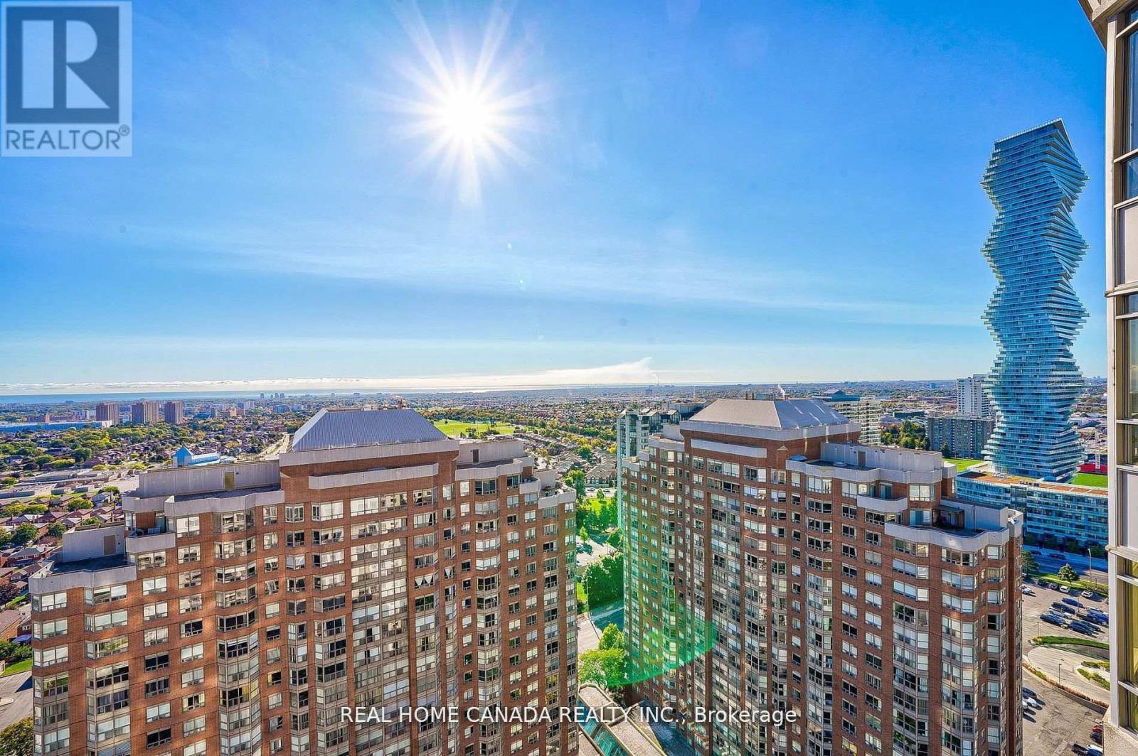 2611 - 310 Burnhamthorpe Road W, Mississauga, ON - Outdoor With View