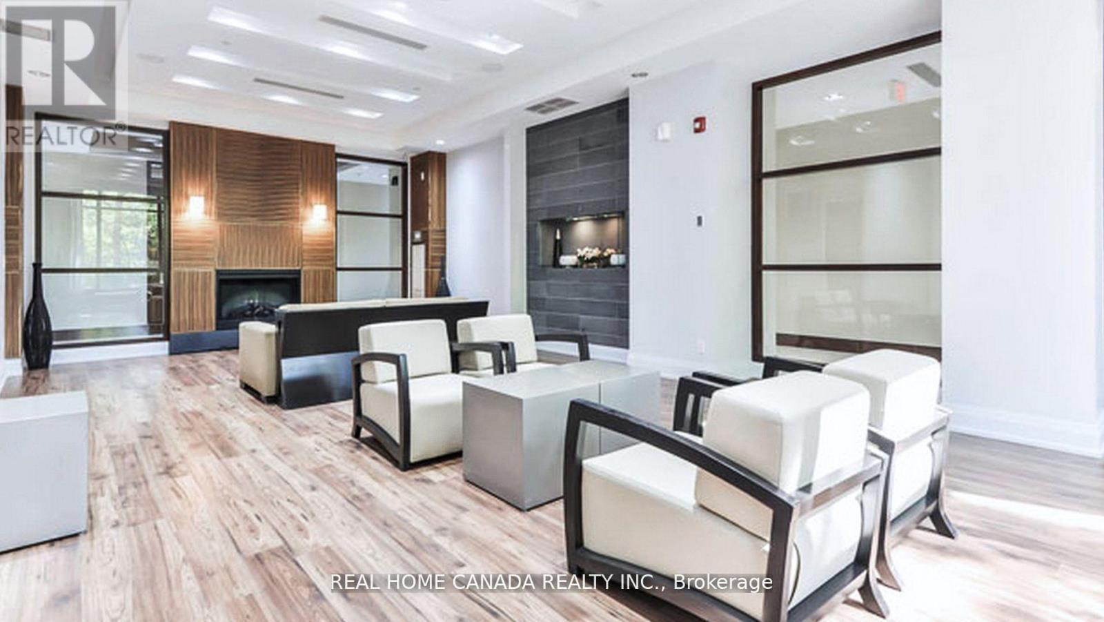 2611 - 310 Burnhamthorpe Road W, Mississauga, ON - Indoor With Fireplace