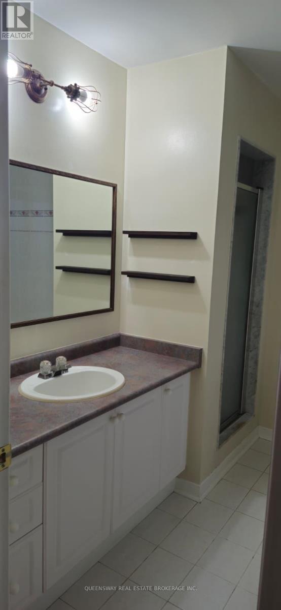 21 Flatlands Way, Brampton, ON - Indoor Photo Showing Bathroom