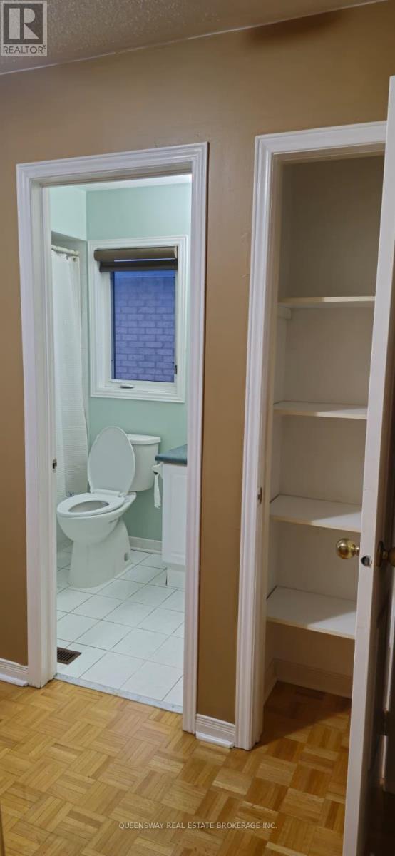 21 Flatlands Way, Brampton, ON - Indoor Photo Showing Bathroom