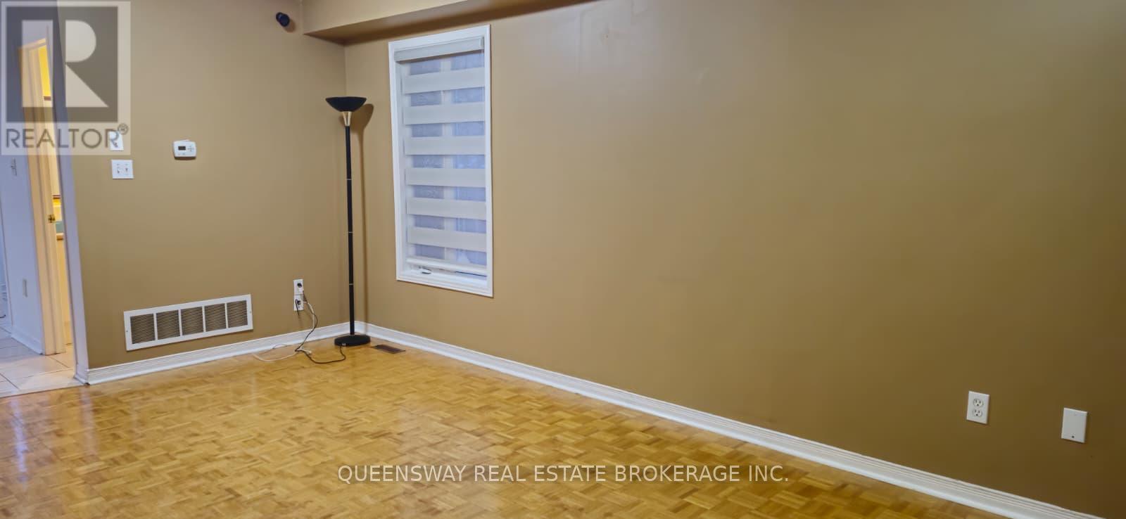 21 Flatlands Way, Brampton, ON - Indoor Photo Showing Other Room