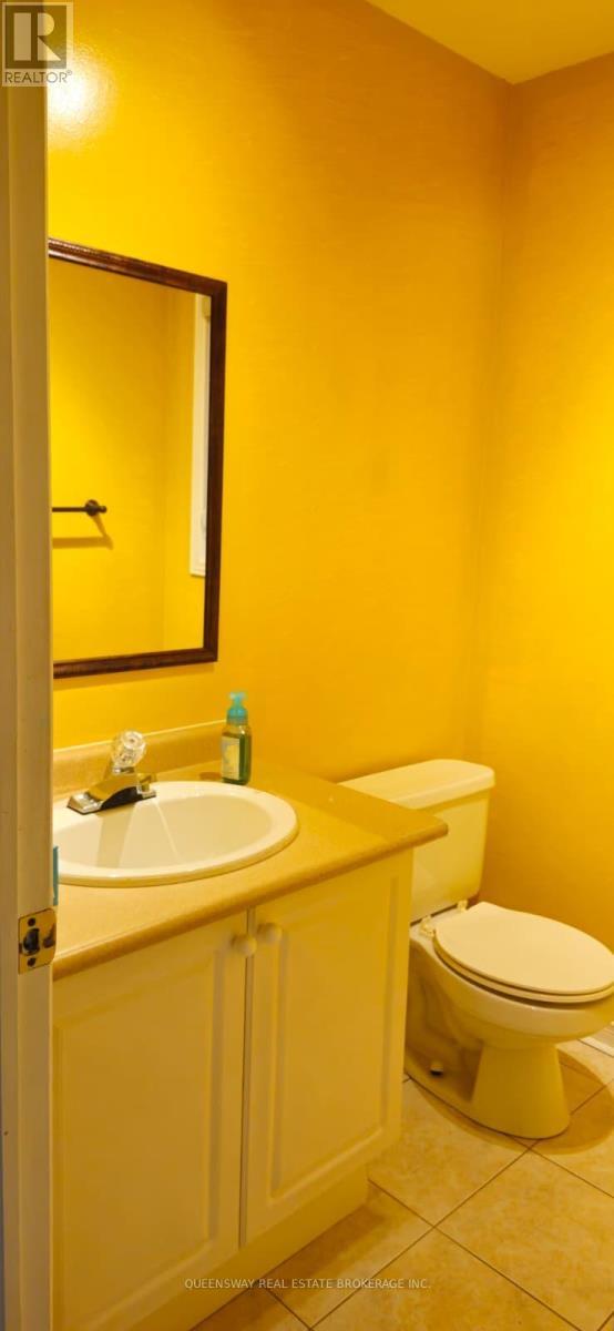 21 Flatlands Way, Brampton, ON - Indoor Photo Showing Bathroom