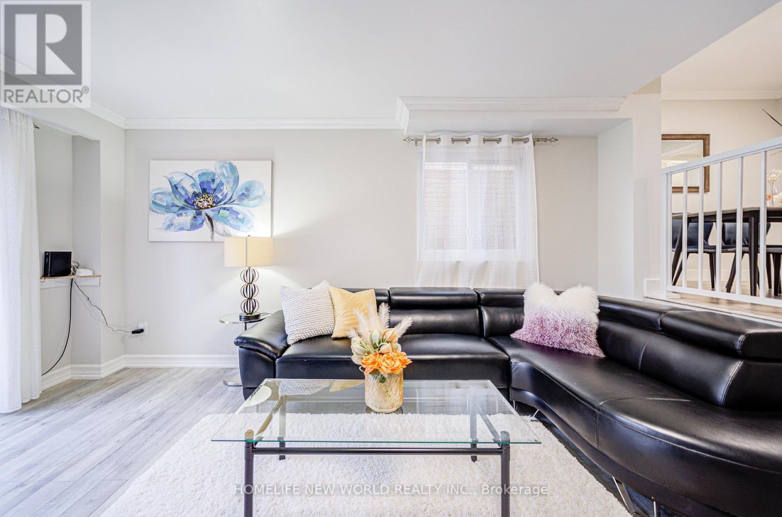 29 Puma Drive, Toronto, ON - Indoor Photo Showing Living Room