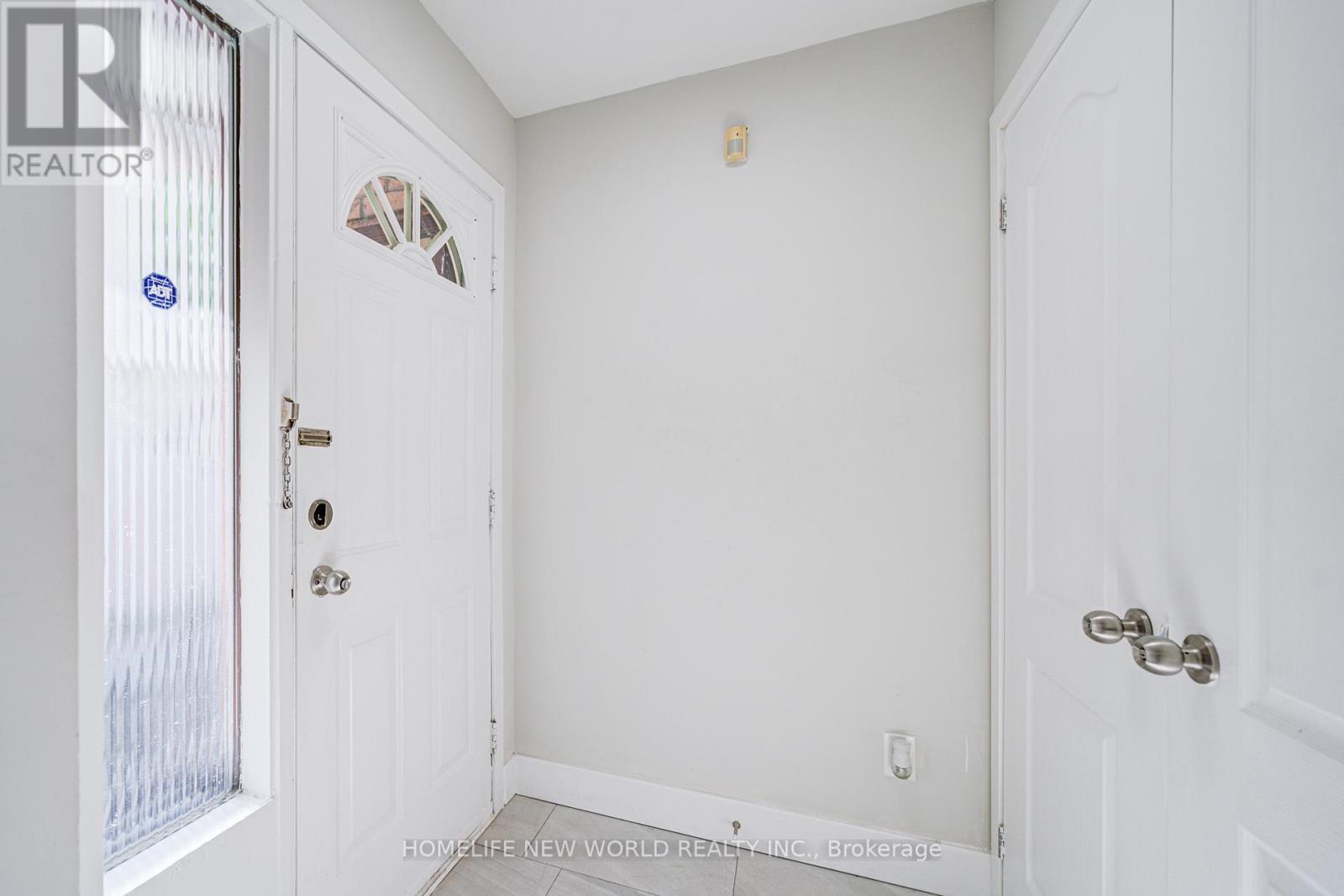 29 Puma Drive, Toronto, ON - Indoor Photo Showing Other Room