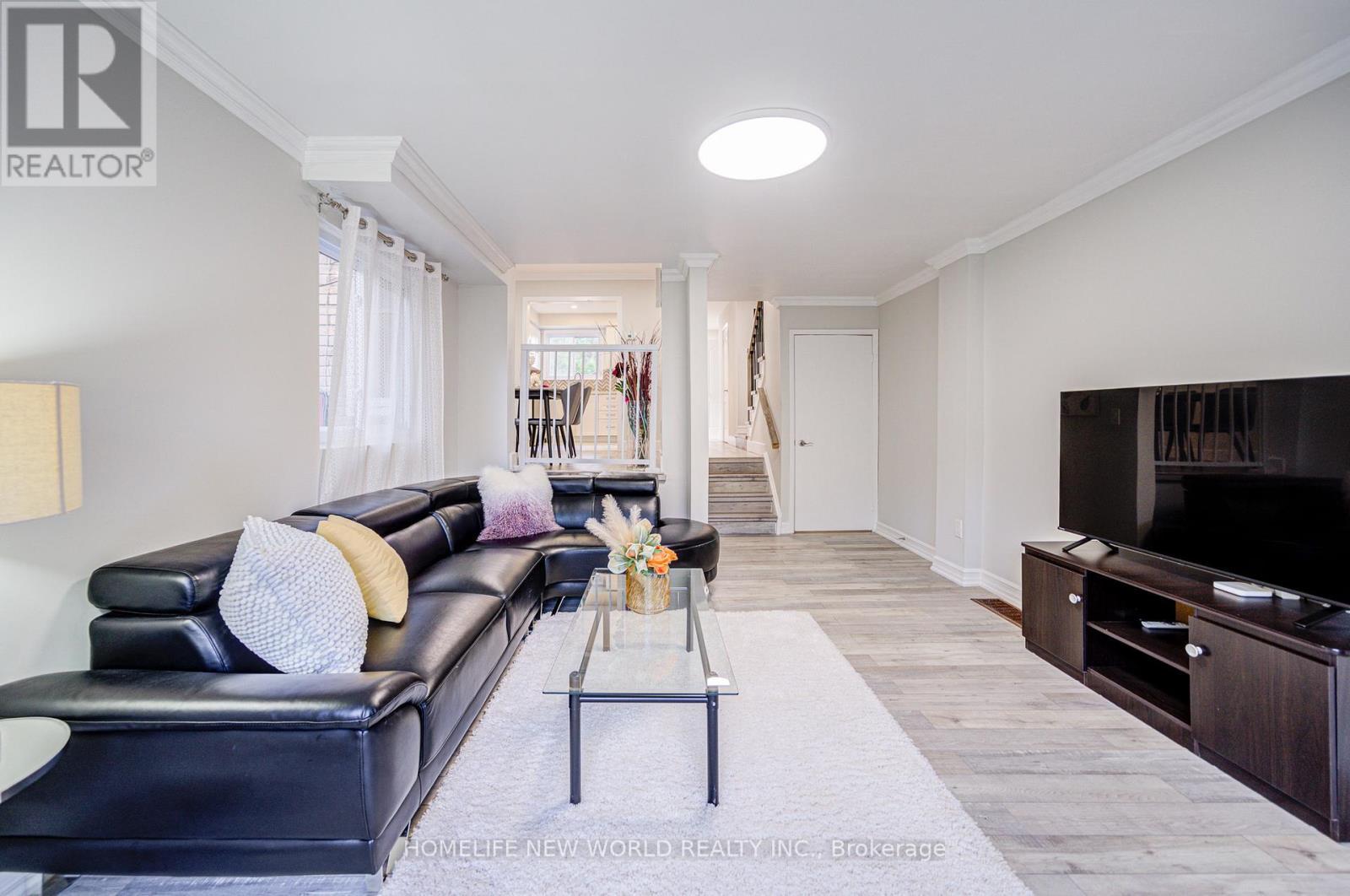 29 Puma Drive, Toronto, ON - Indoor Photo Showing Living Room