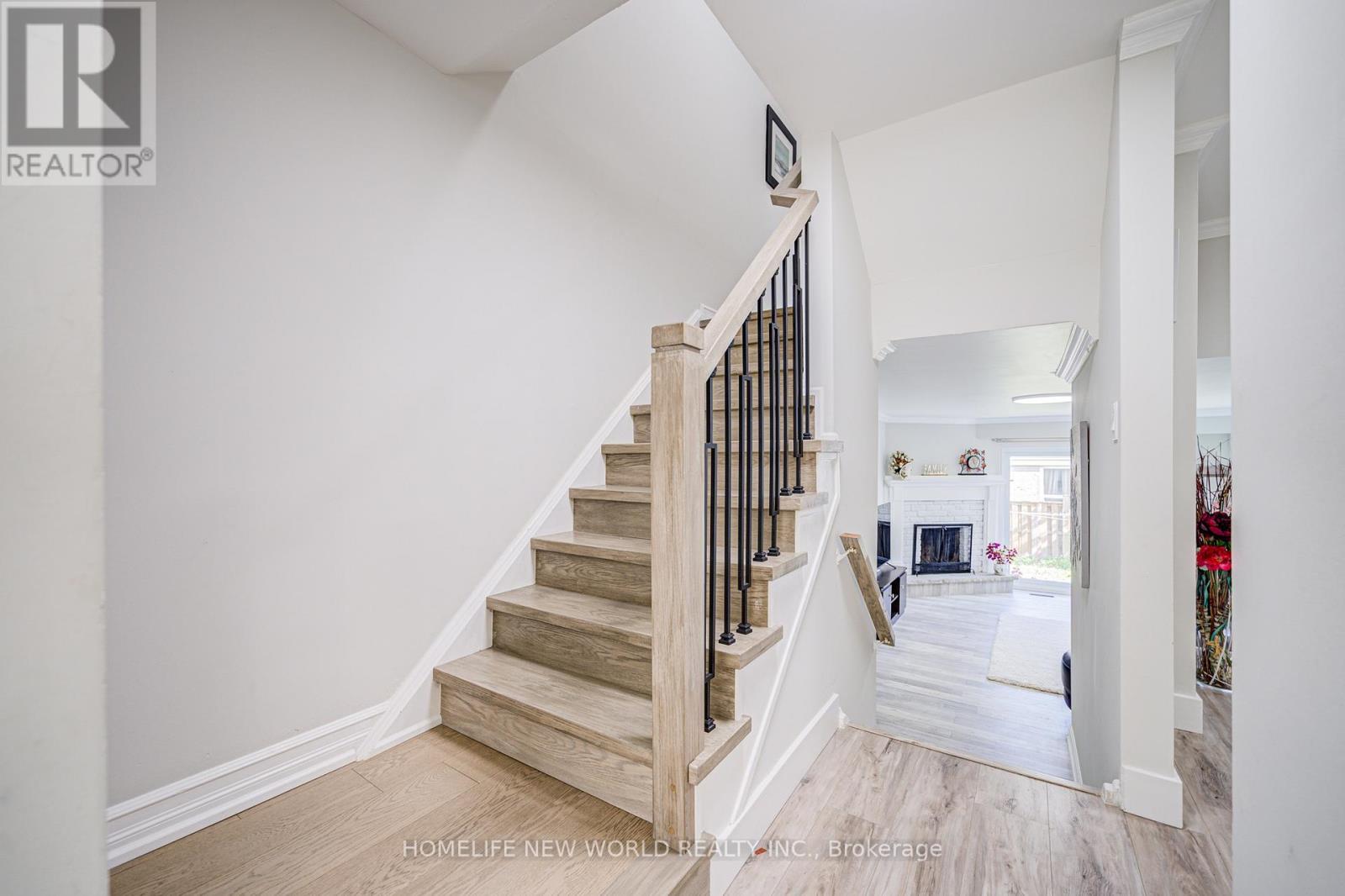 29 Puma Drive, Toronto, ON - Indoor Photo Showing Other Room