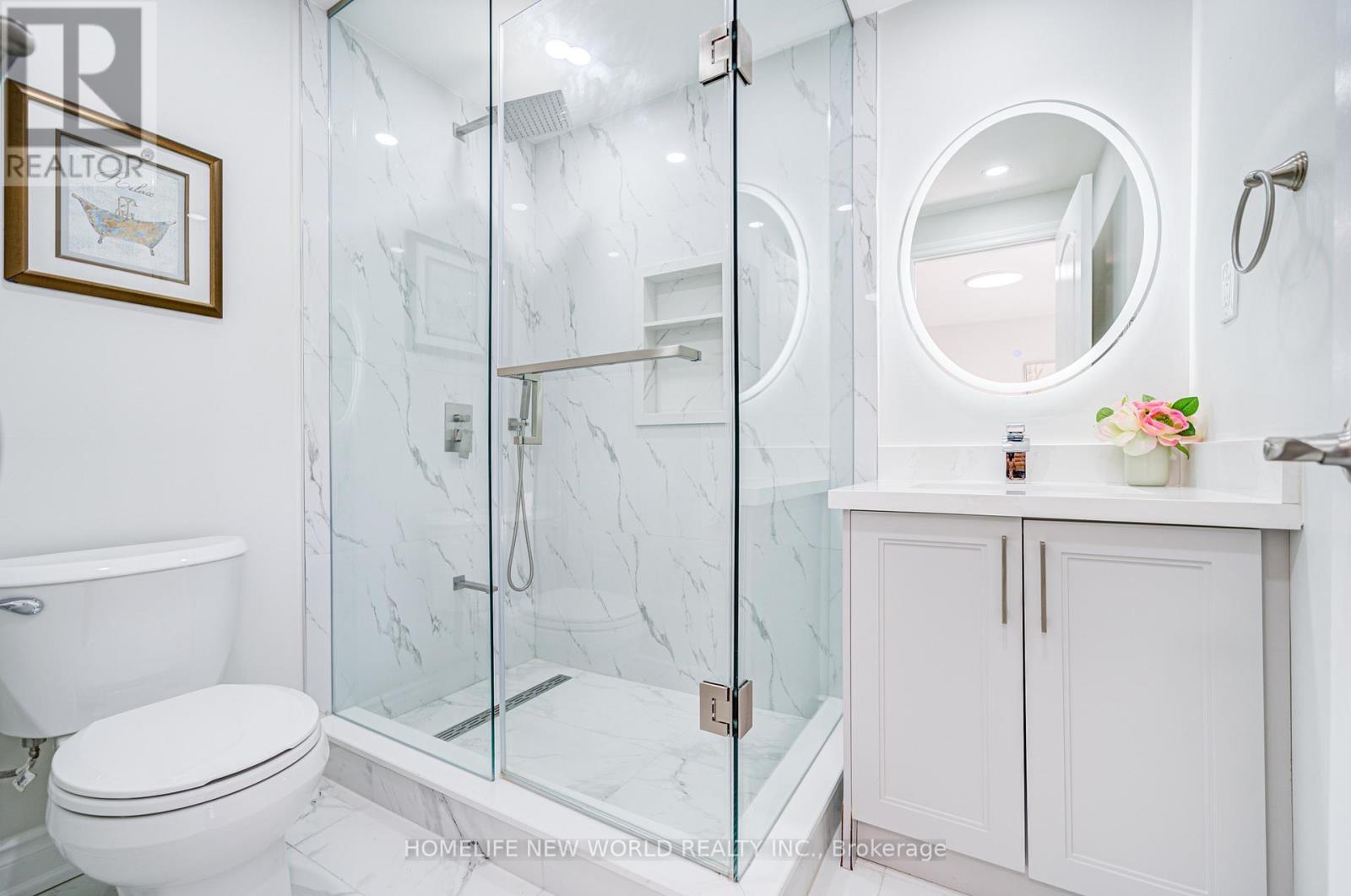 29 Puma Drive, Toronto, ON - Indoor Photo Showing Bathroom