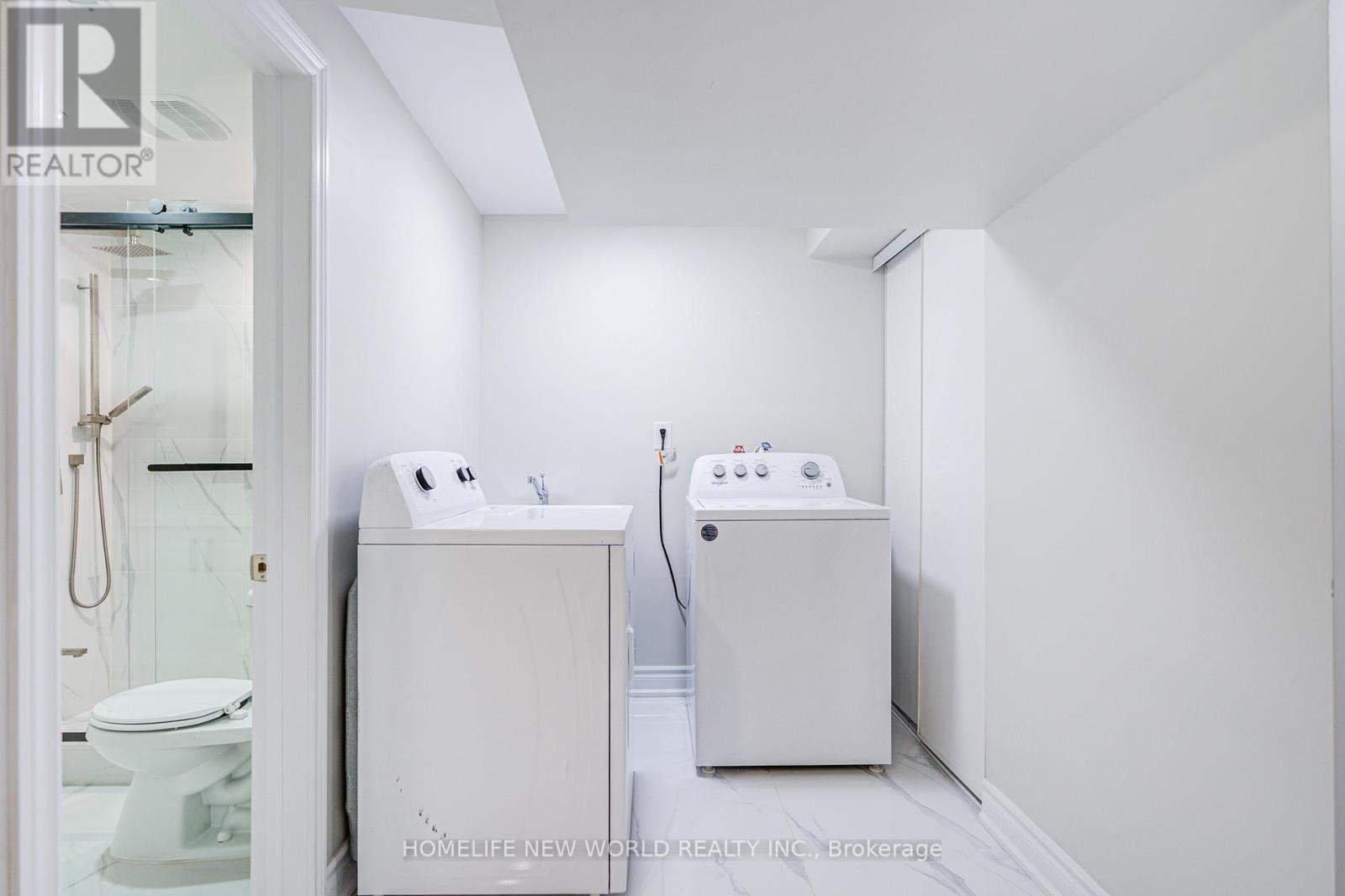 29 Puma Drive, Toronto, ON - Indoor Photo Showing Laundry Room