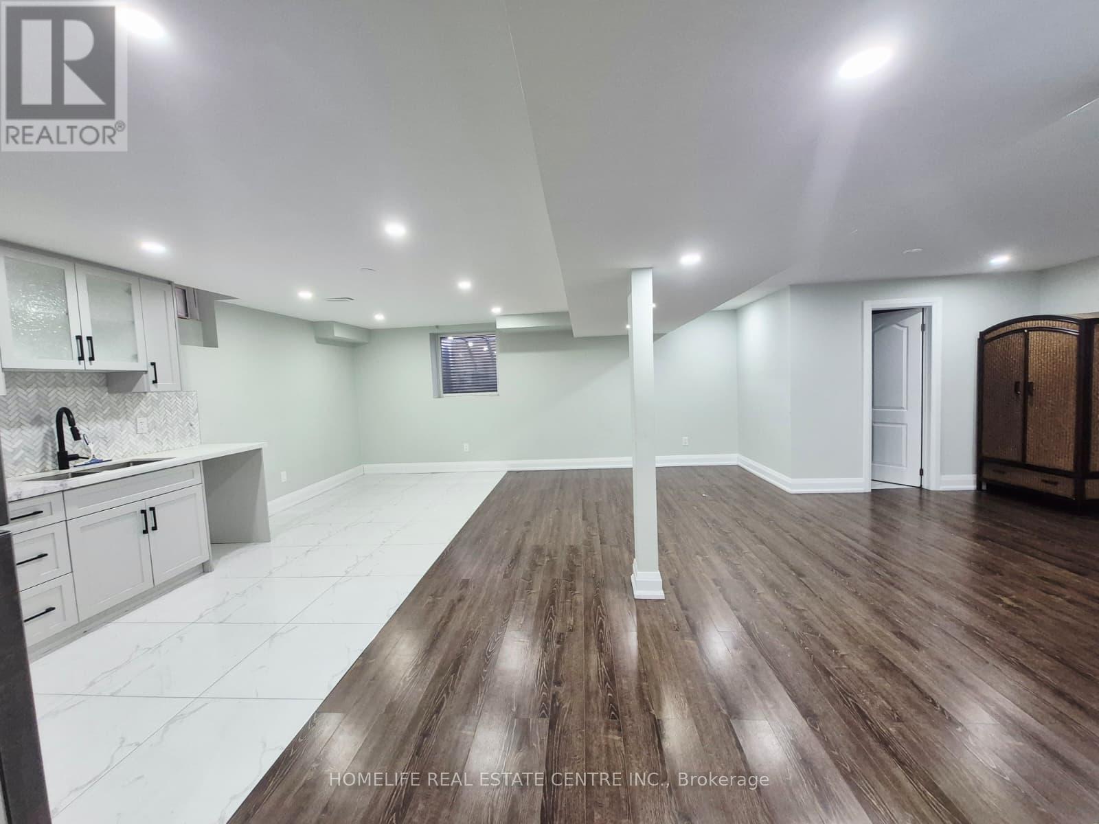 12 Junetown Circle, Brampton, ON - Indoor