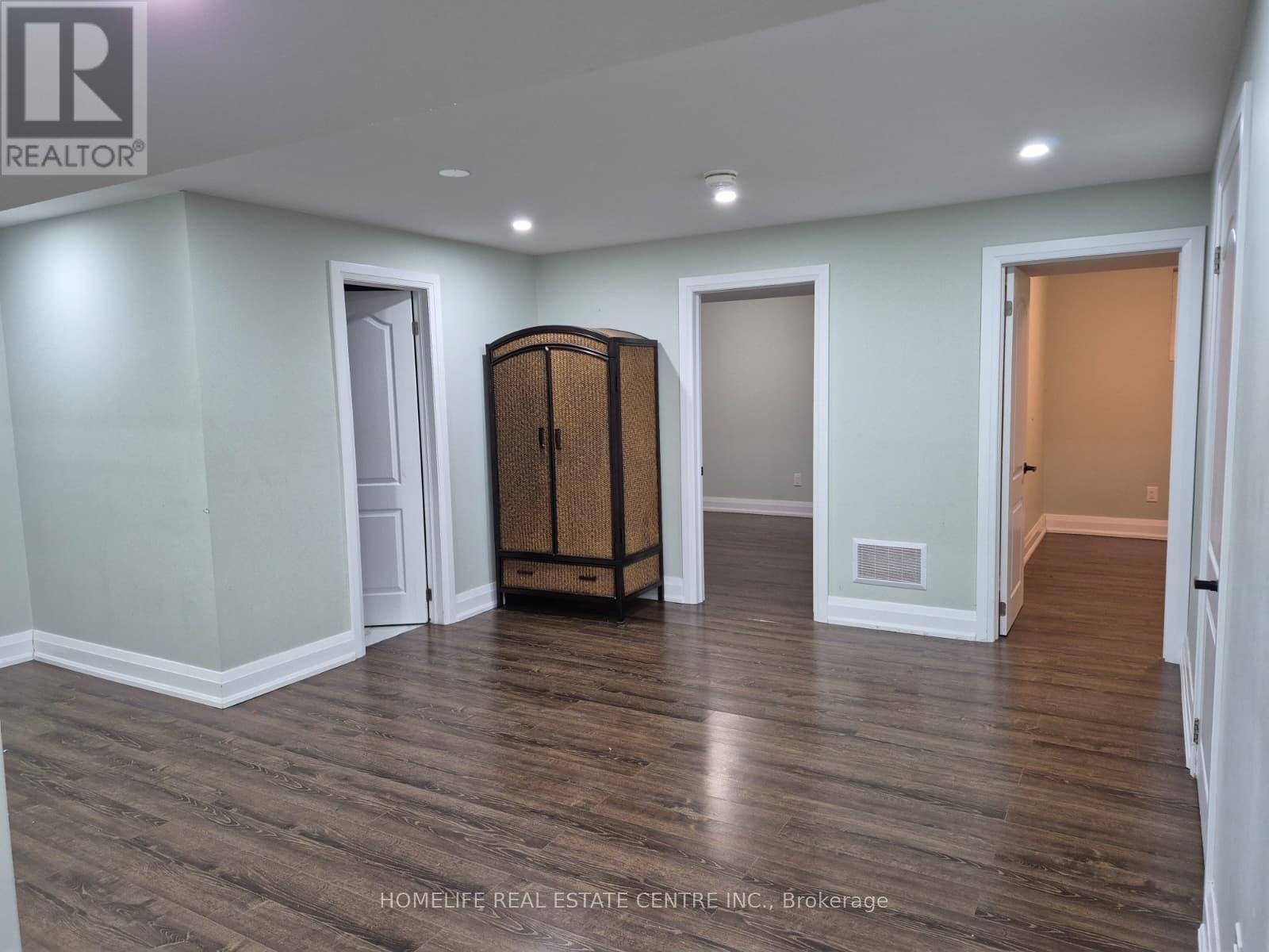 12 Junetown Circle, Brampton, ON - Indoor Photo Showing Other Room