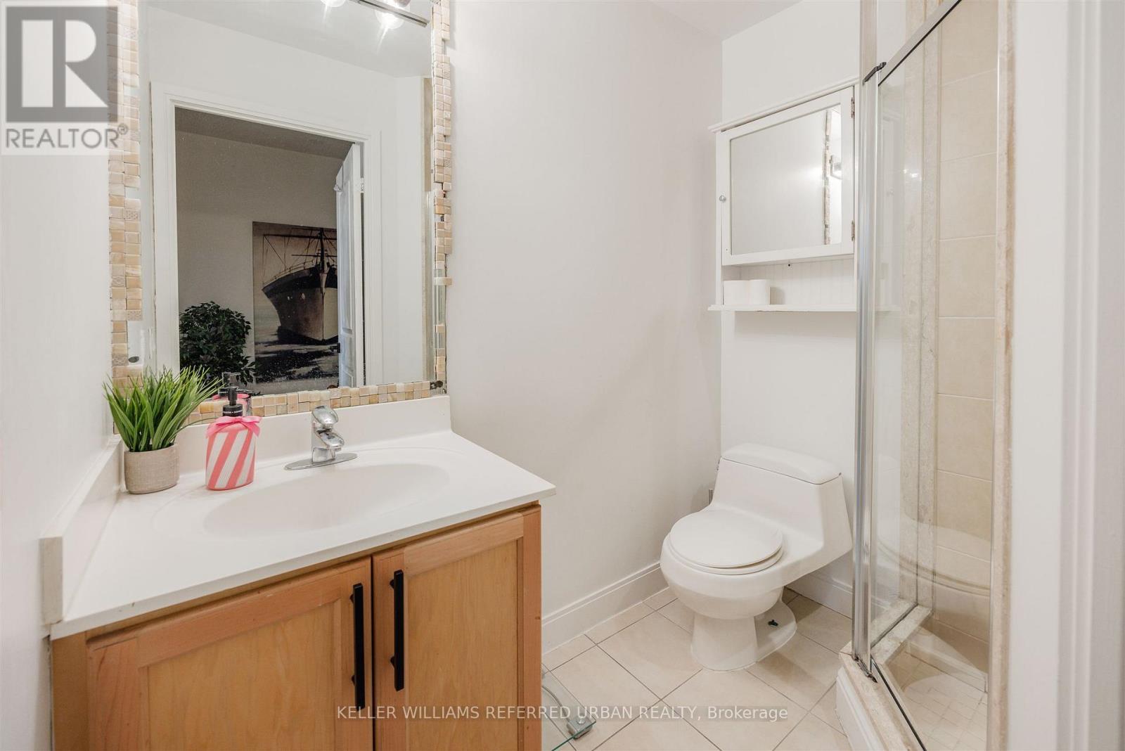 Th-115 - 90 Absolute Avenue, Mississauga, ON - Indoor Photo Showing Bathroom