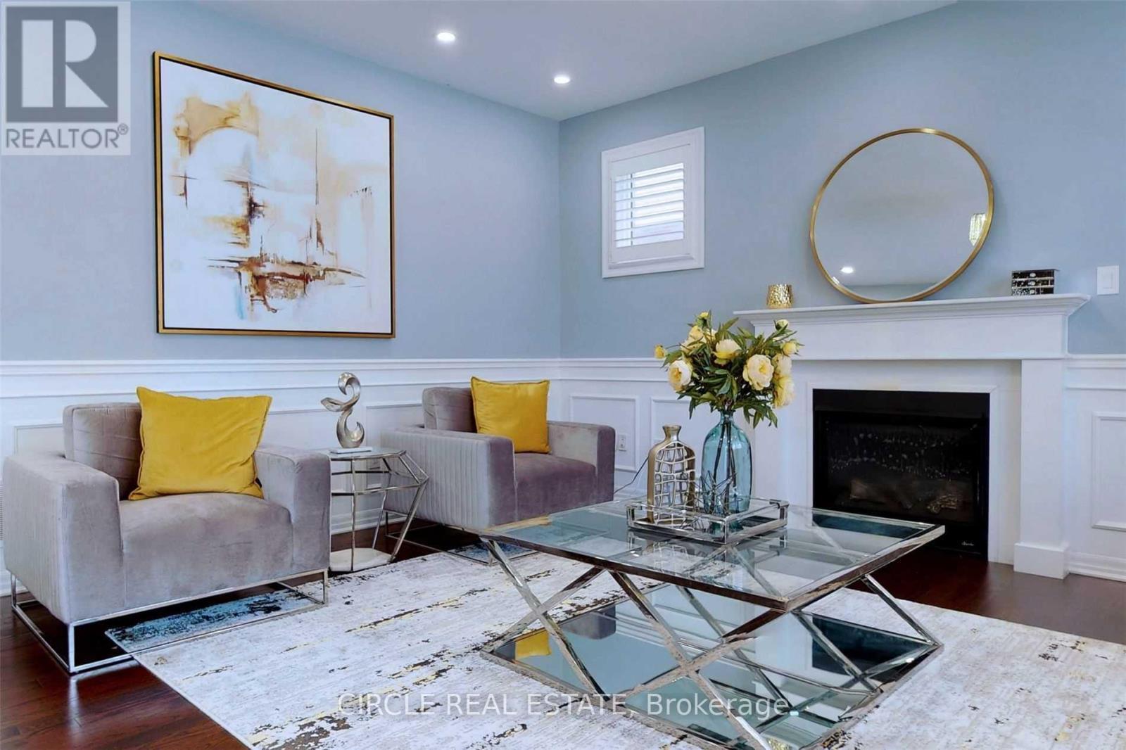 1368 Connaught Terrace, Milton, ON - Indoor With Fireplace