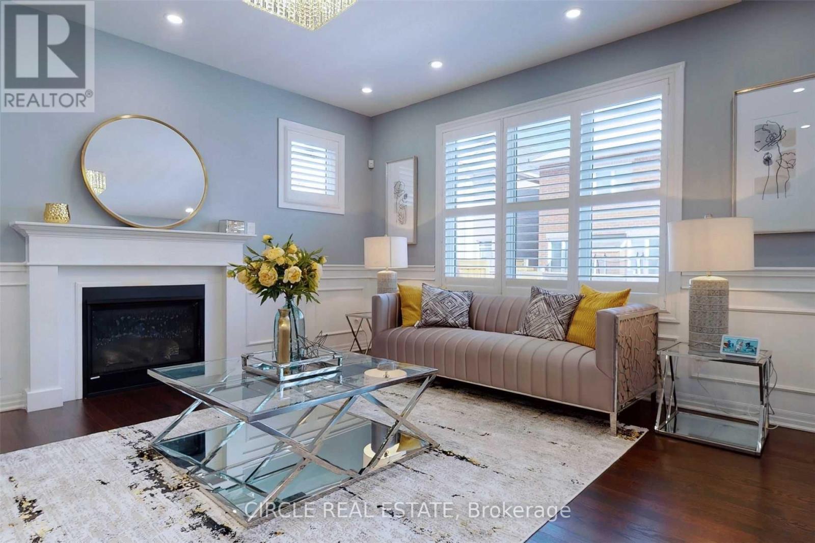 1368 Connaught Terrace, Milton, ON - Indoor Photo Showing Living Room With Fireplace