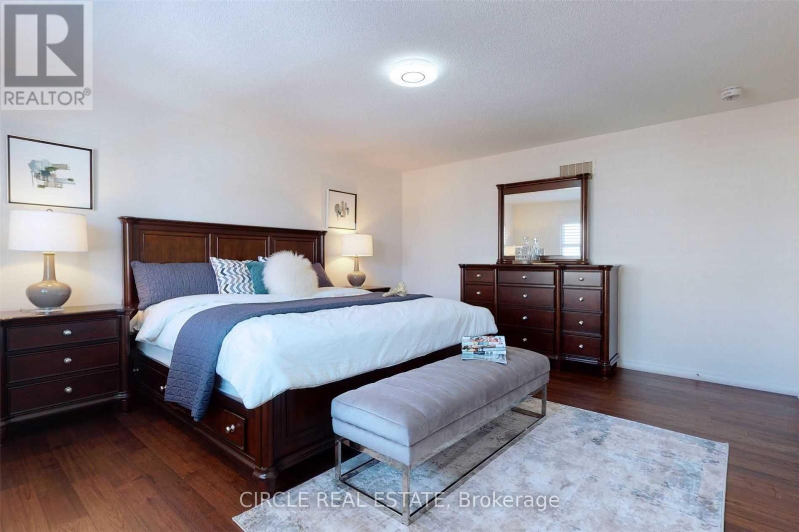 1368 Connaught Terrace, Milton, ON - Indoor Photo Showing Bedroom