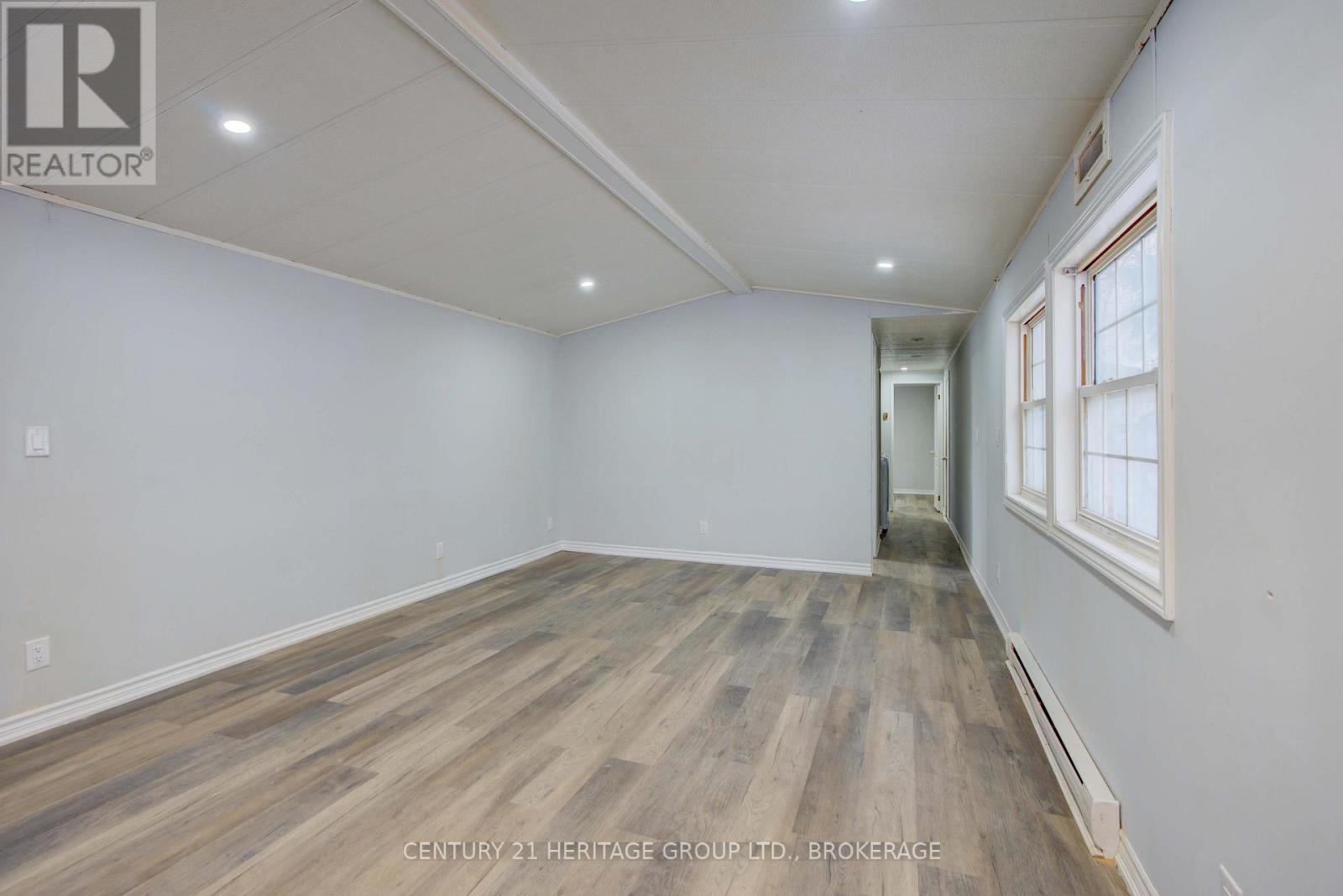 35 - 227 Big Hill Road, Leeds And The Thousand Islands, ON - Indoor Photo Showing Other Room