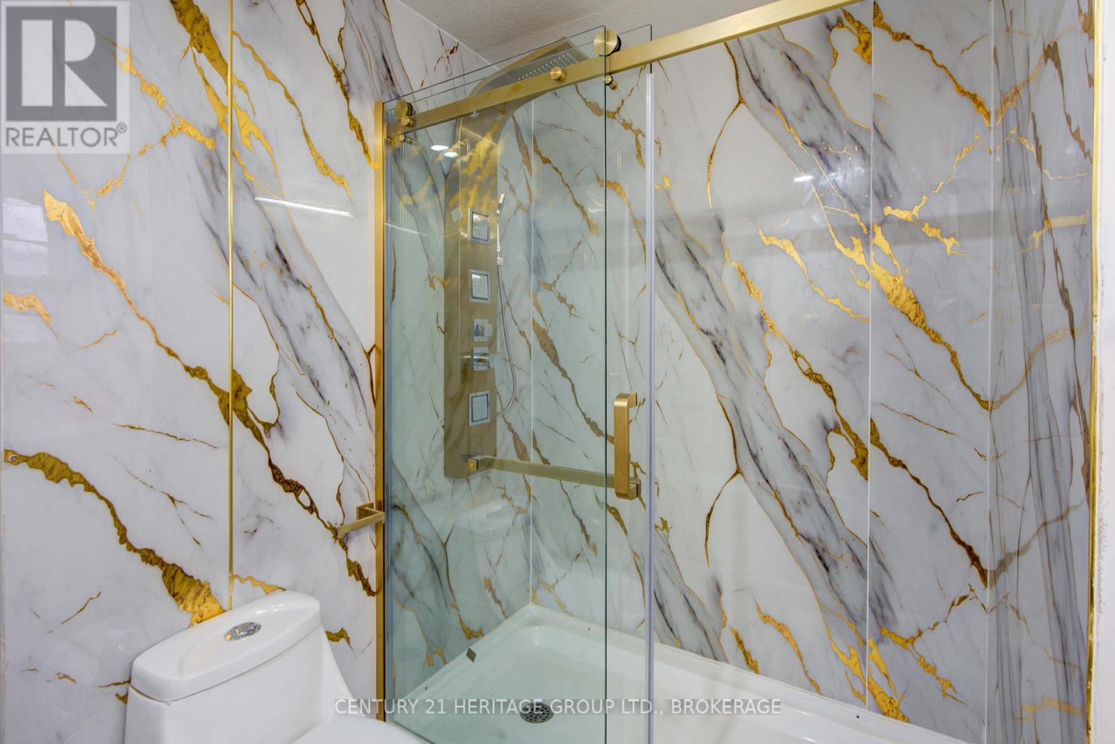 35 - 227 Big Hill Road, Leeds And The Thousand Islands, ON - Indoor Photo Showing Bathroom