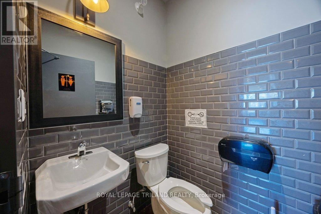 985 Talbot Street, St. Thomas, ON