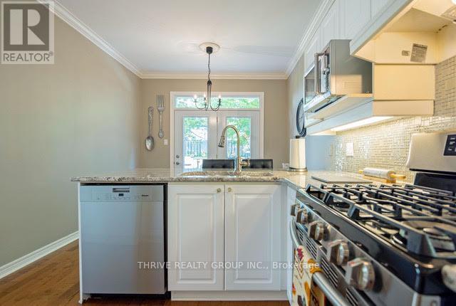 31 - 519 Riverside Drive, London North (North P), ON - Indoor Photo Showing Kitchen