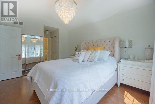 31 - 519 Riverside Drive, London North (North P), ON - Indoor Photo Showing Bedroom