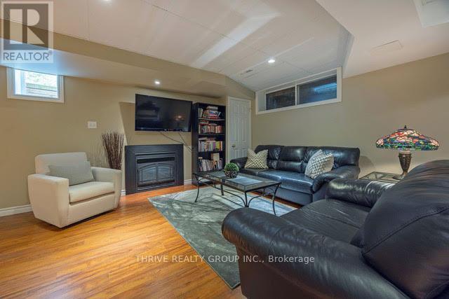 31 - 519 Riverside Drive, London North (North P), ON - Indoor With Fireplace