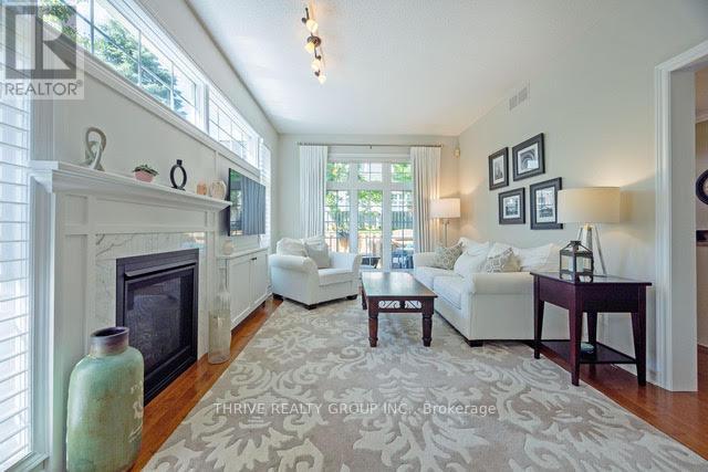 31 - 519 Riverside Drive, London North (North P), ON - Indoor Photo Showing Living Room With Fireplace