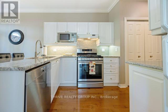 31 - 519 Riverside Drive, London North (North P), ON - Indoor Photo Showing Kitchen With Upgraded Kitchen