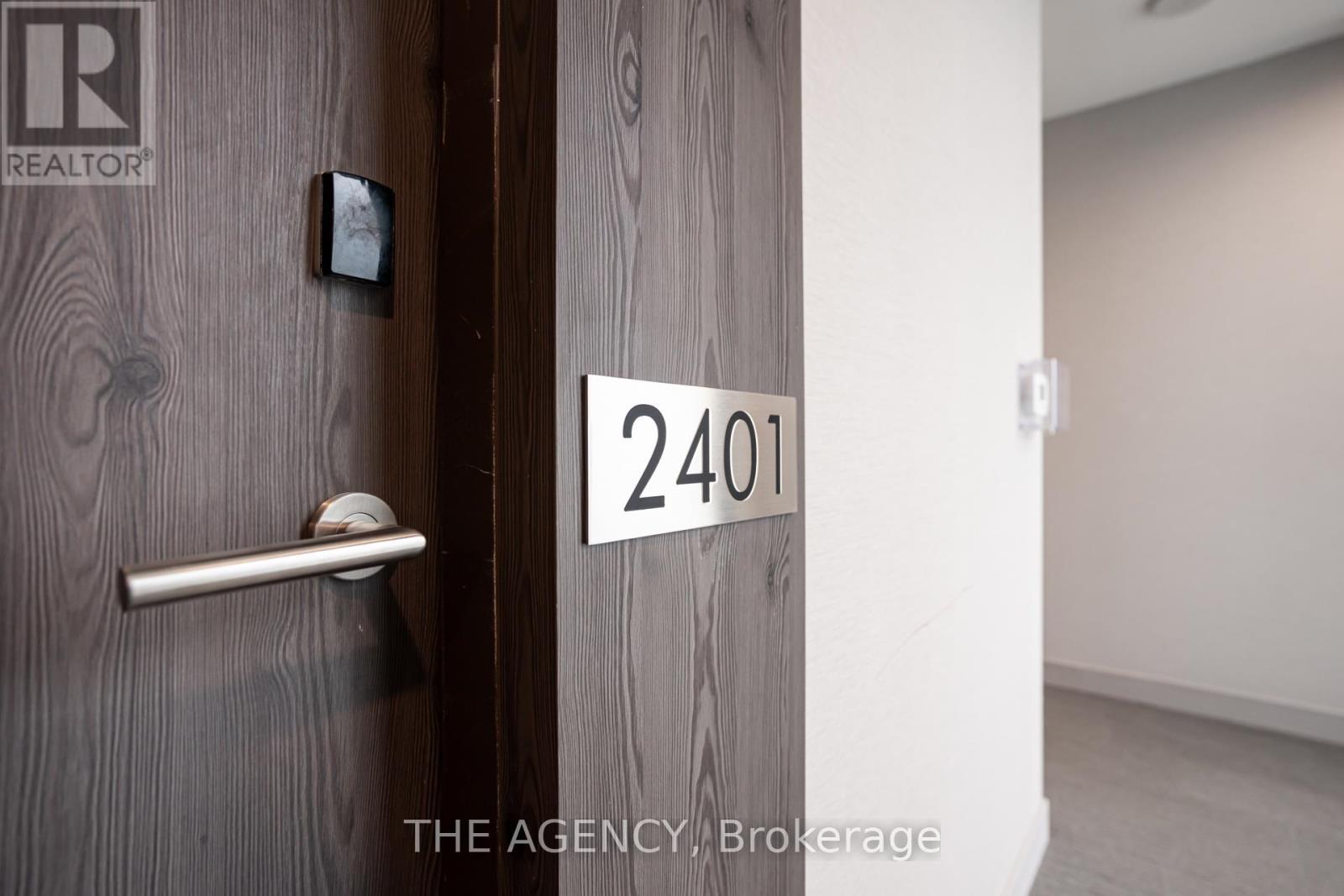 2401 - 25 Richmond Street E, Toronto, ON - Photo Showing Other Room