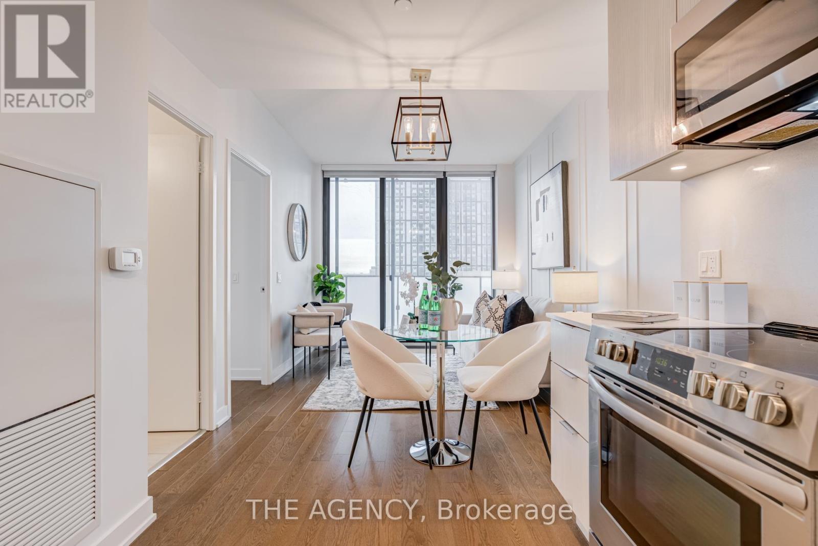 2401 - 25 Richmond Street E, Toronto, ON - Indoor Photo Showing Kitchen