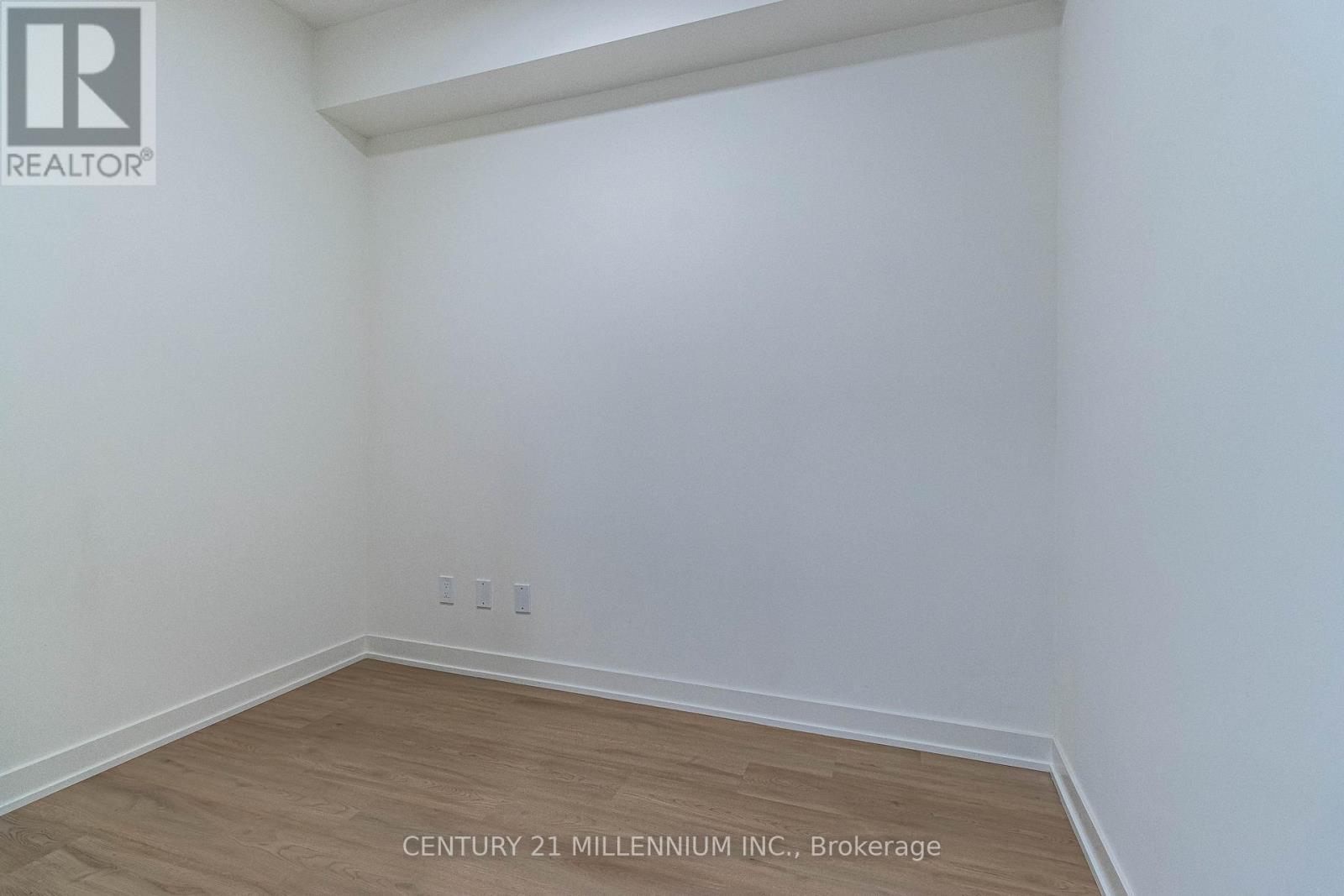 606 - 10 Deerlick Court, Toronto, ON - Indoor Photo Showing Other Room
