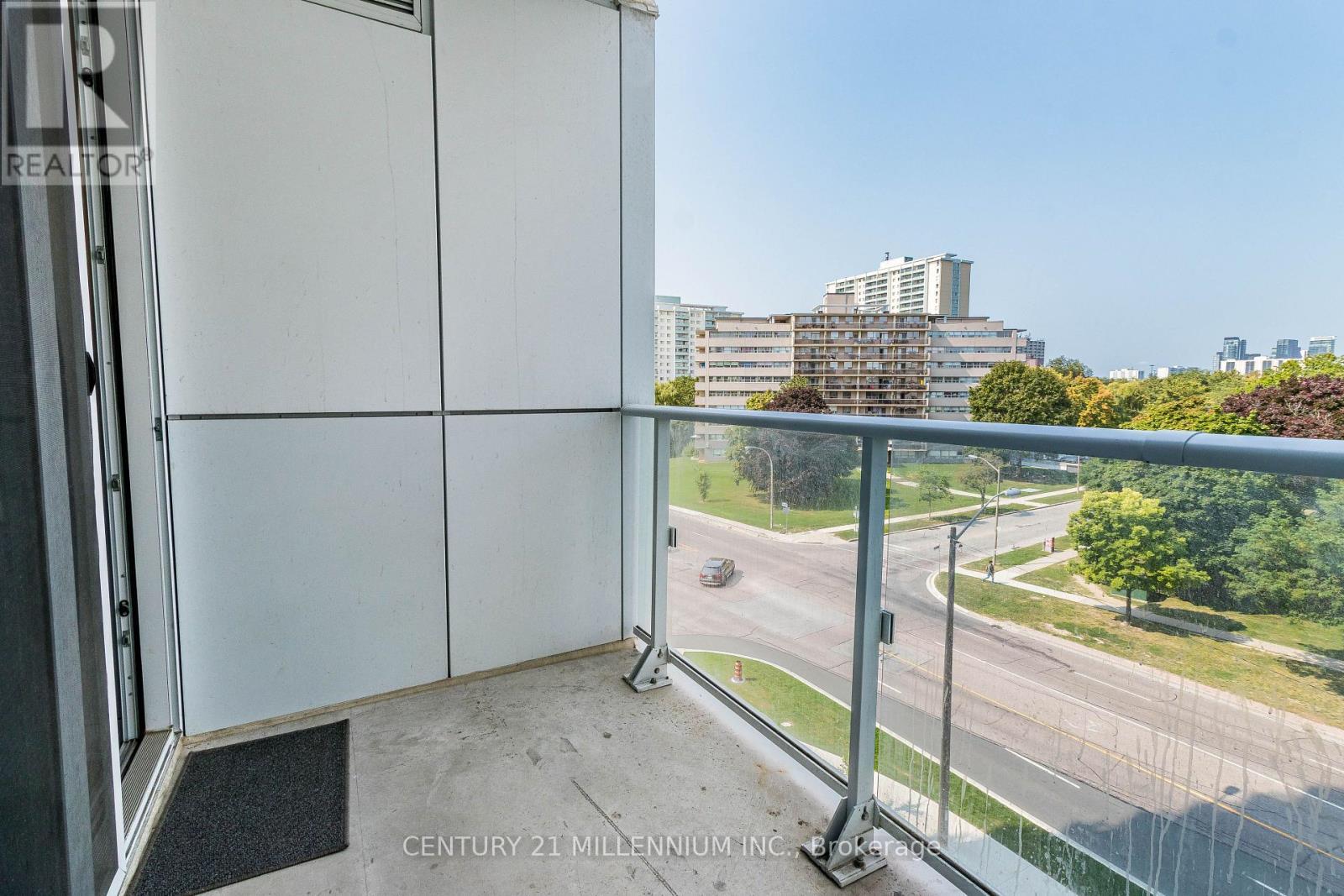 606 - 10 Deerlick Court, Toronto, ON - Outdoor With Exterior