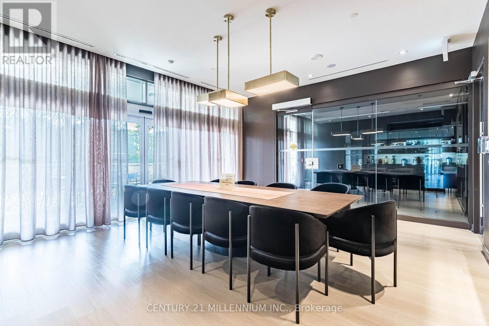 606 - 10 Deerlick Court, Toronto, ON - Indoor