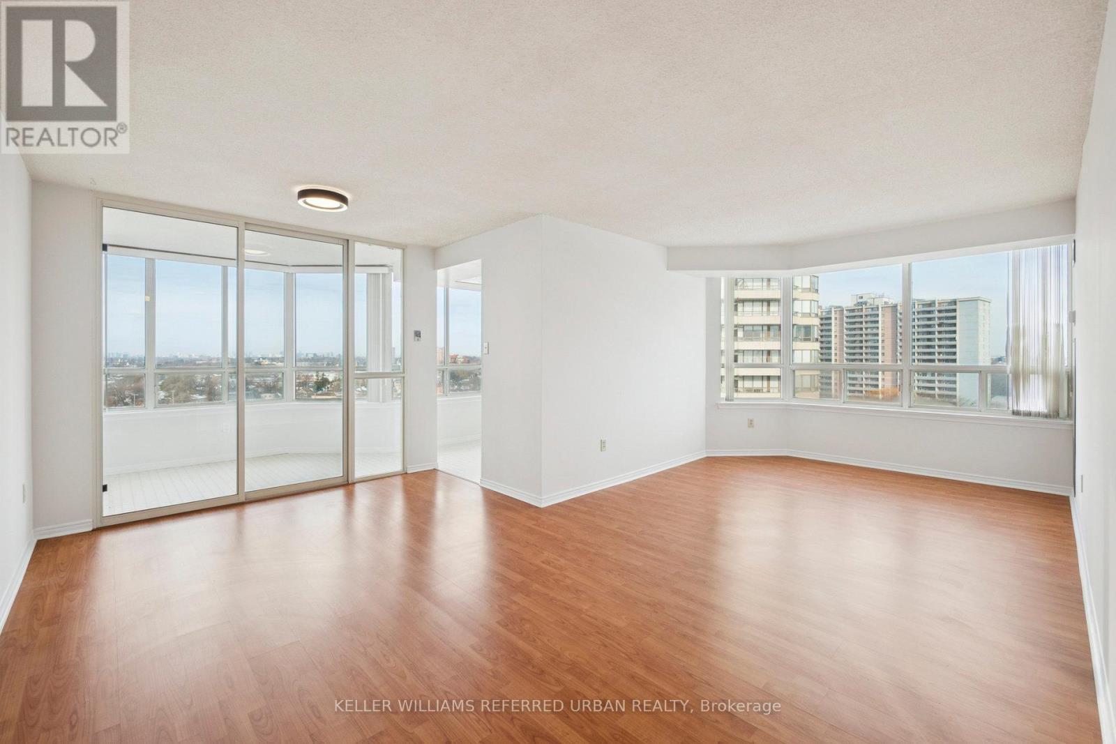 1021 - 3 Greystone Walk Drive, Toronto, ON - Indoor Photo Showing Other Room