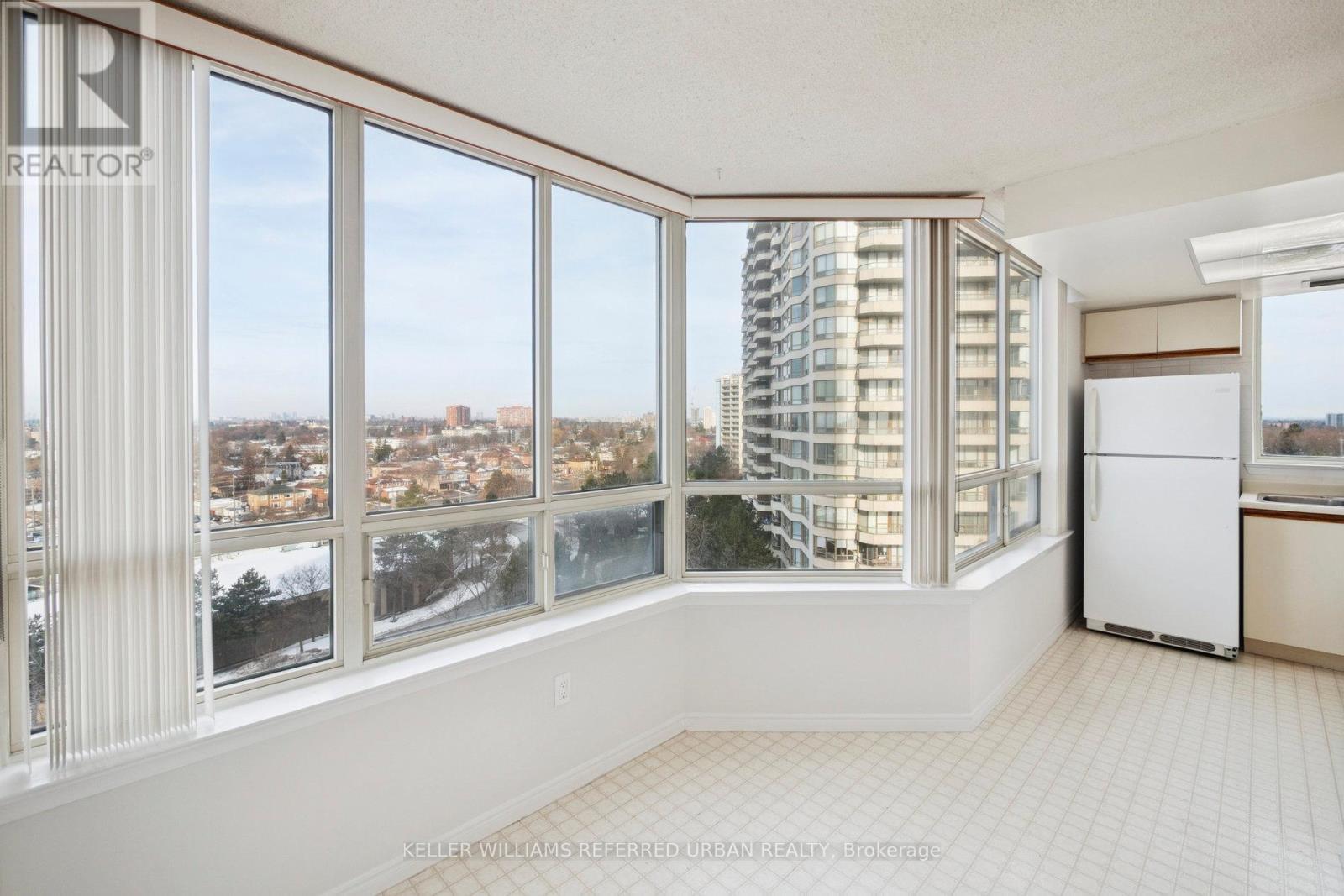 1021 - 3 Greystone Walk Drive, Toronto, ON - Indoor Photo Showing Other Room