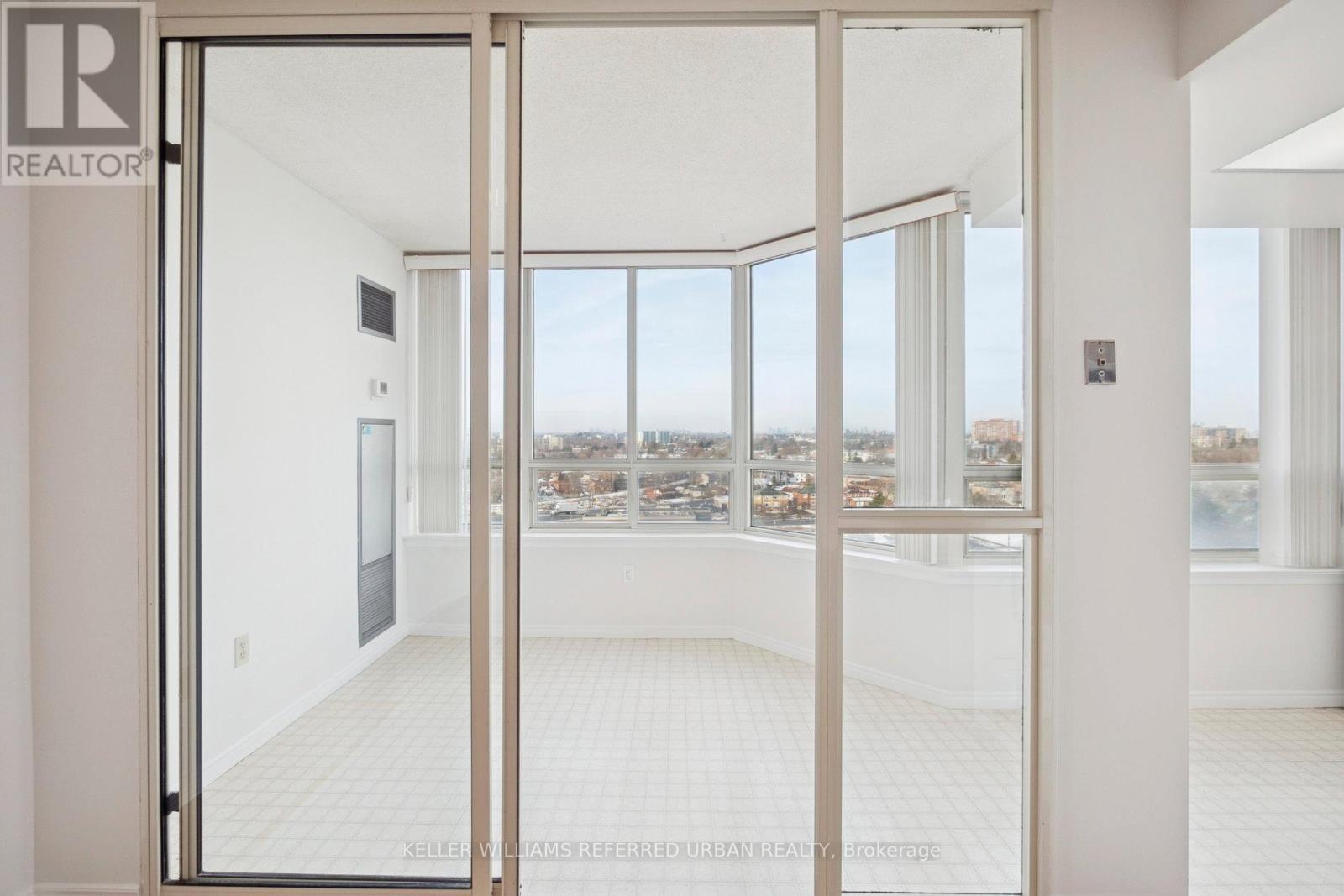 1021 - 3 Greystone Walk Drive, Toronto, ON - Indoor Photo Showing Other Room