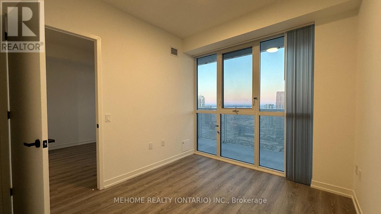 4807 - 8 Interchange Way, Vaughan, ON - With Body Of Water With Exterior