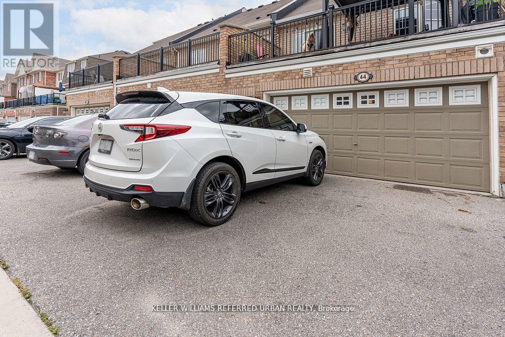 2 - 44 Baycliffe Crescent, Brampton, ON