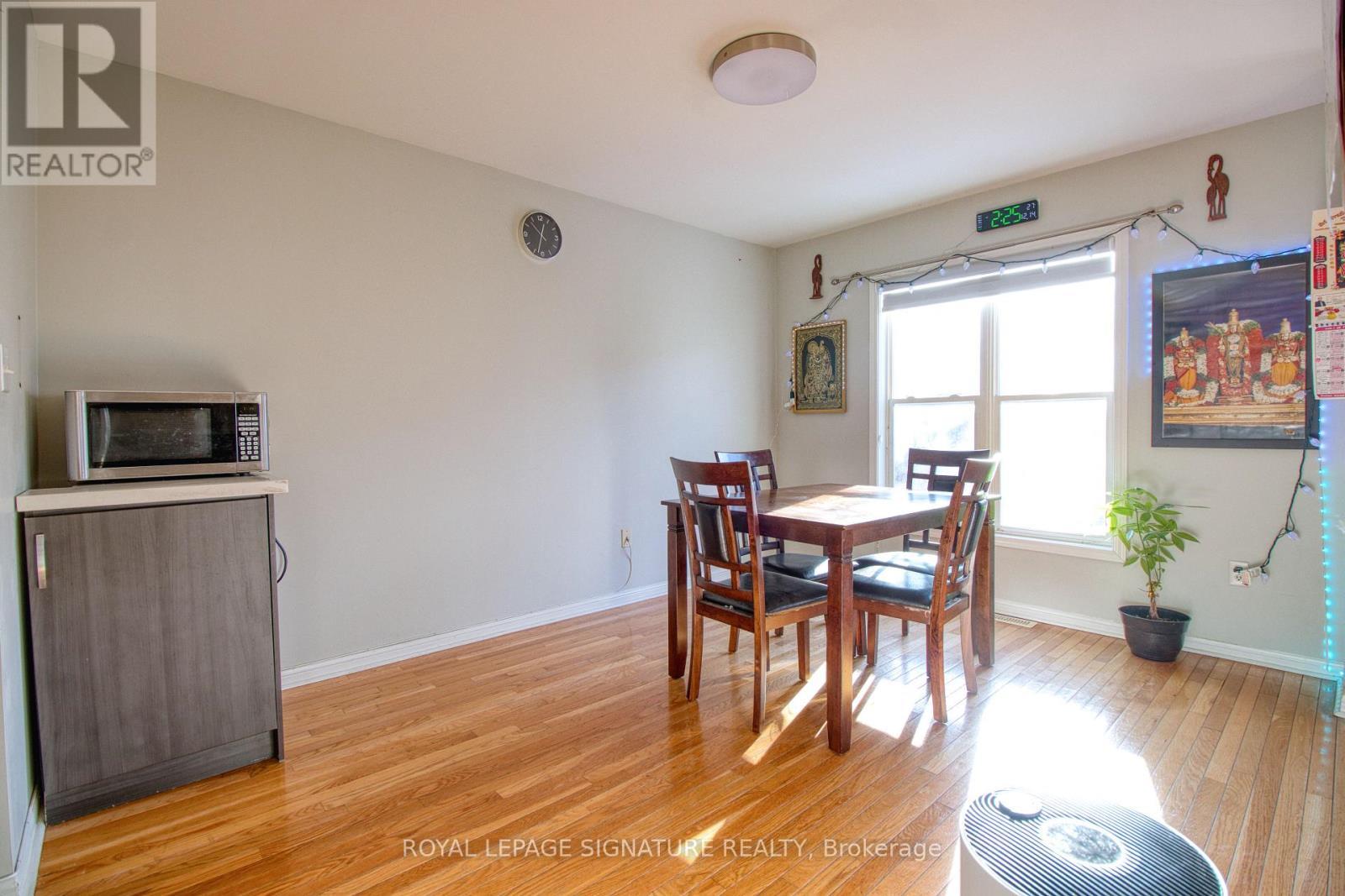 52 - 5980 Whitehorn Avenue, Mississauga, ON - Indoor Photo Showing Dining Room