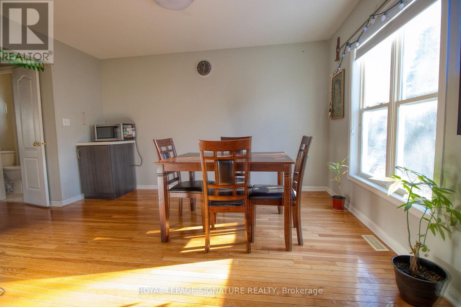 52 - 5980 Whitehorn Avenue, Mississauga, ON - Indoor Photo Showing Dining Room