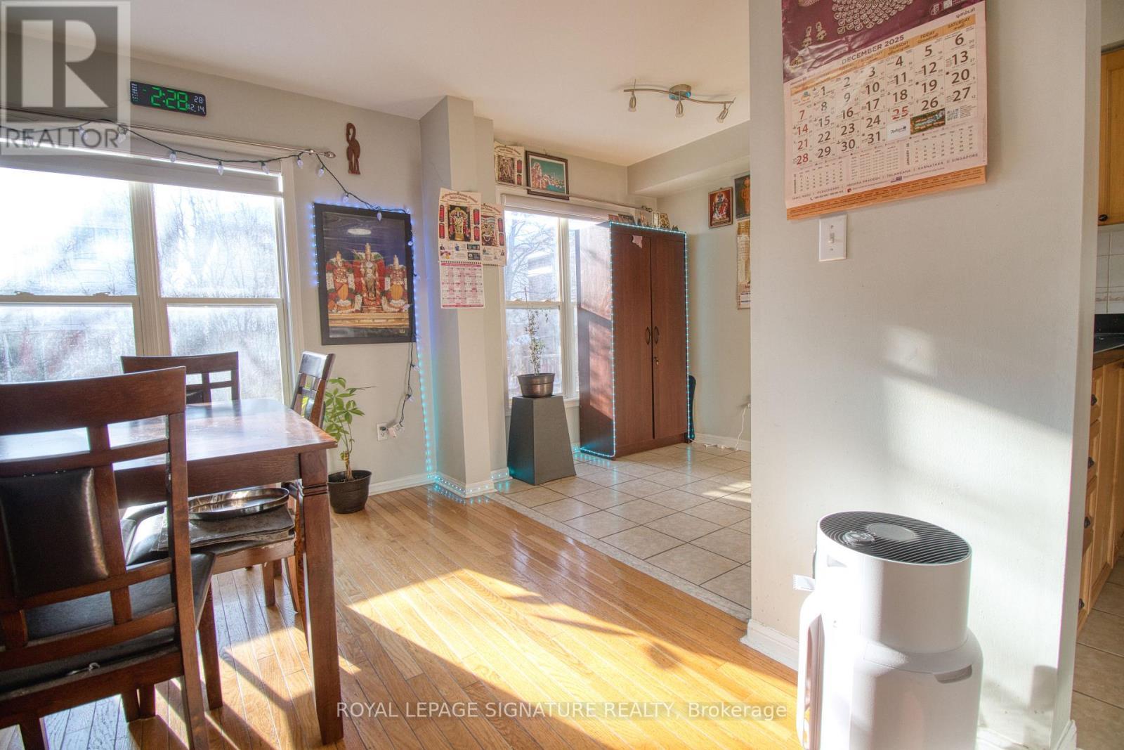 52 - 5980 Whitehorn Avenue, Mississauga, ON - Indoor Photo Showing Dining Room