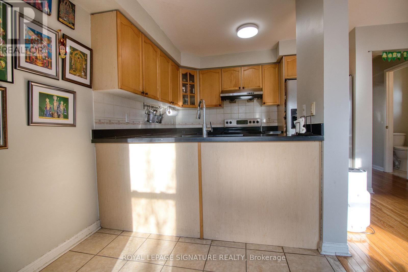 52 - 5980 Whitehorn Avenue, Mississauga, ON - Indoor Photo Showing Kitchen