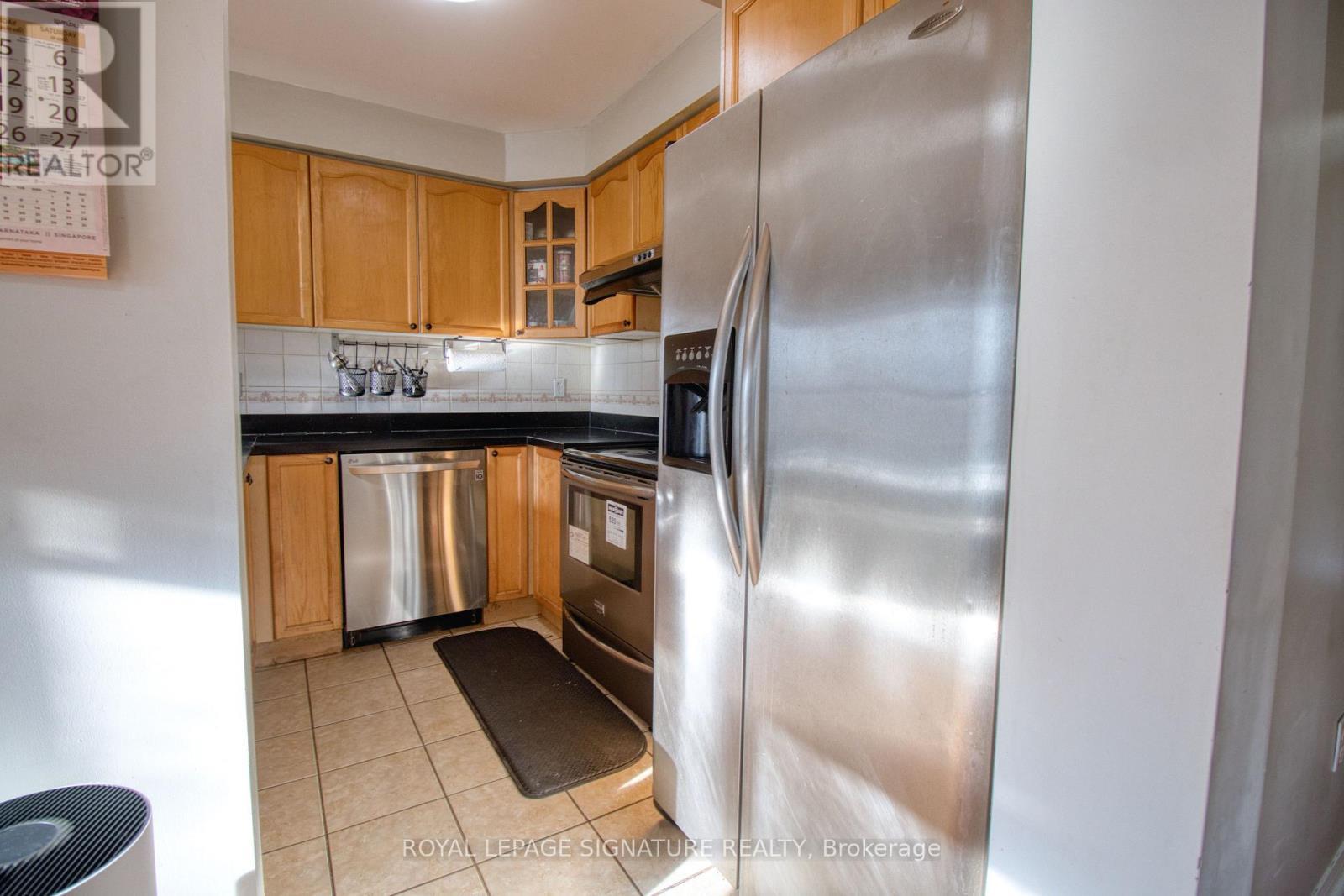 52 - 5980 Whitehorn Avenue, Mississauga, ON - Indoor Photo Showing Kitchen