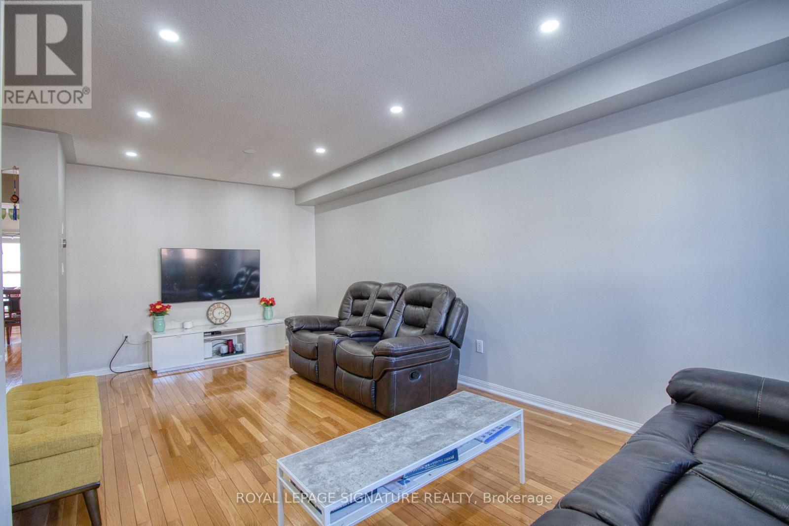 52 - 5980 Whitehorn Avenue, Mississauga, ON - Indoor