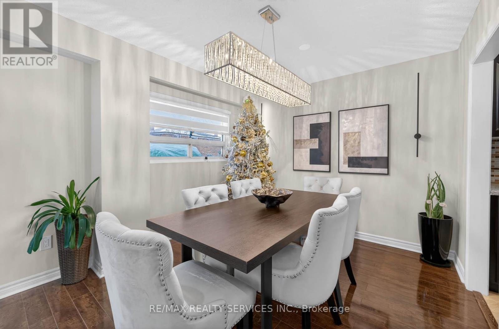 85 Bruce Beer Drive, Brampton, ON - Indoor Photo Showing Dining Room