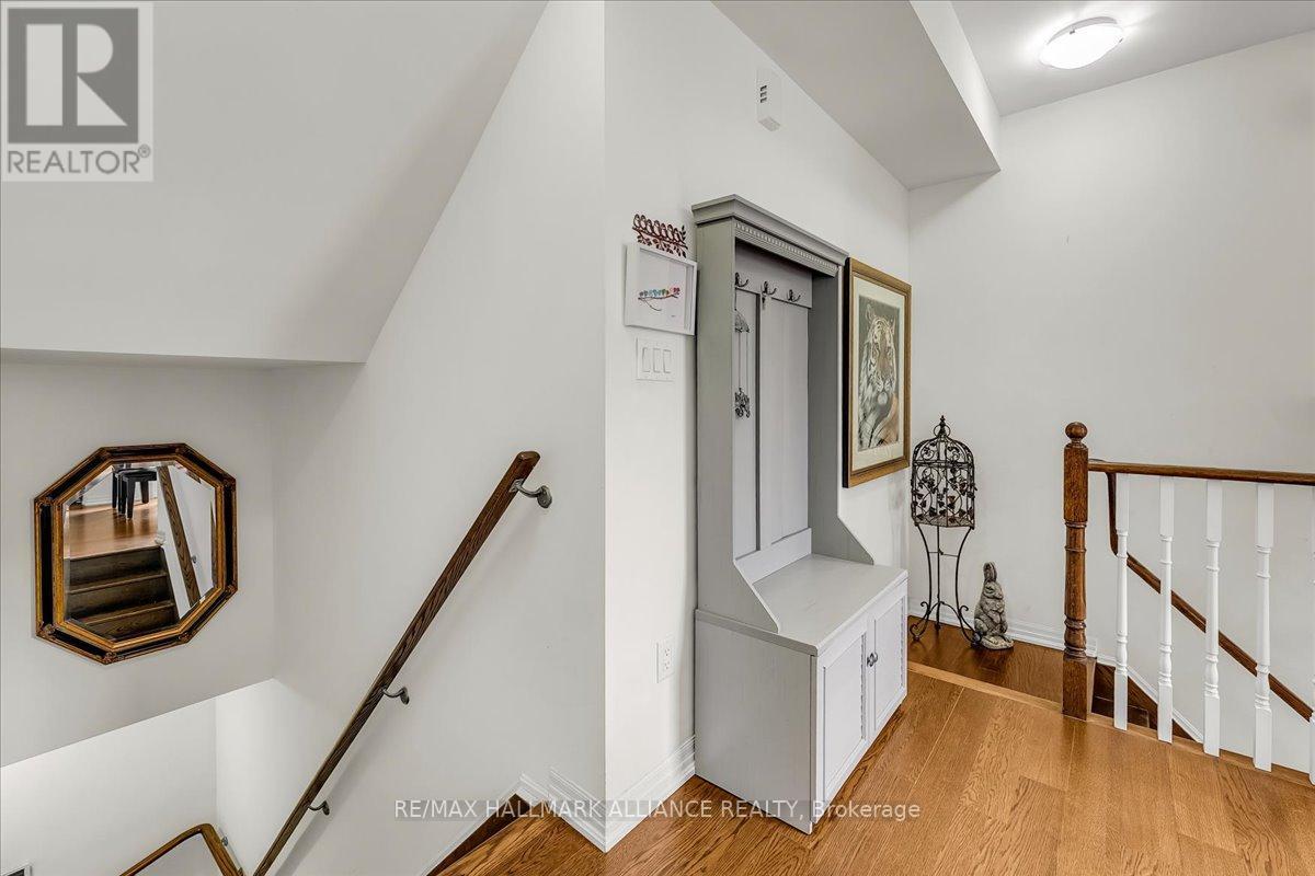 701 - 1011 Deta Road, Mississauga, ON - Indoor Photo Showing Other Room