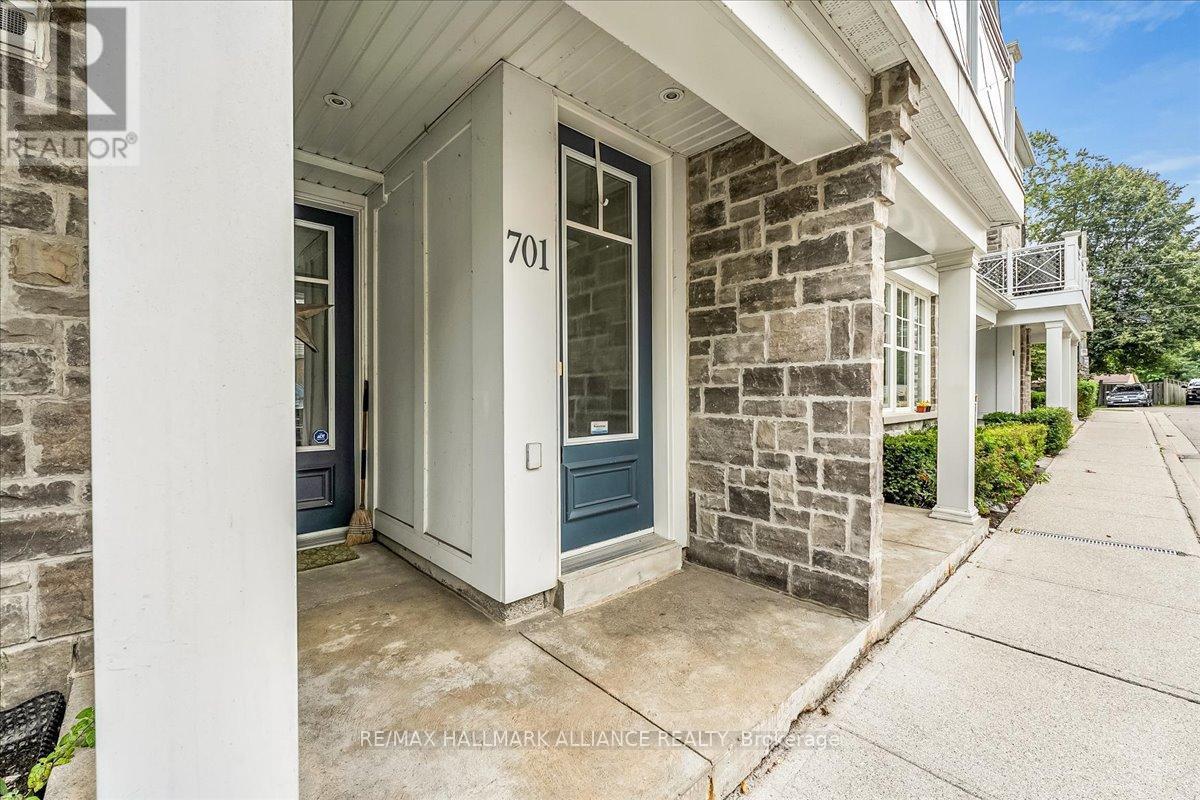 701 - 1011 Deta Road, Mississauga, ON - Outdoor