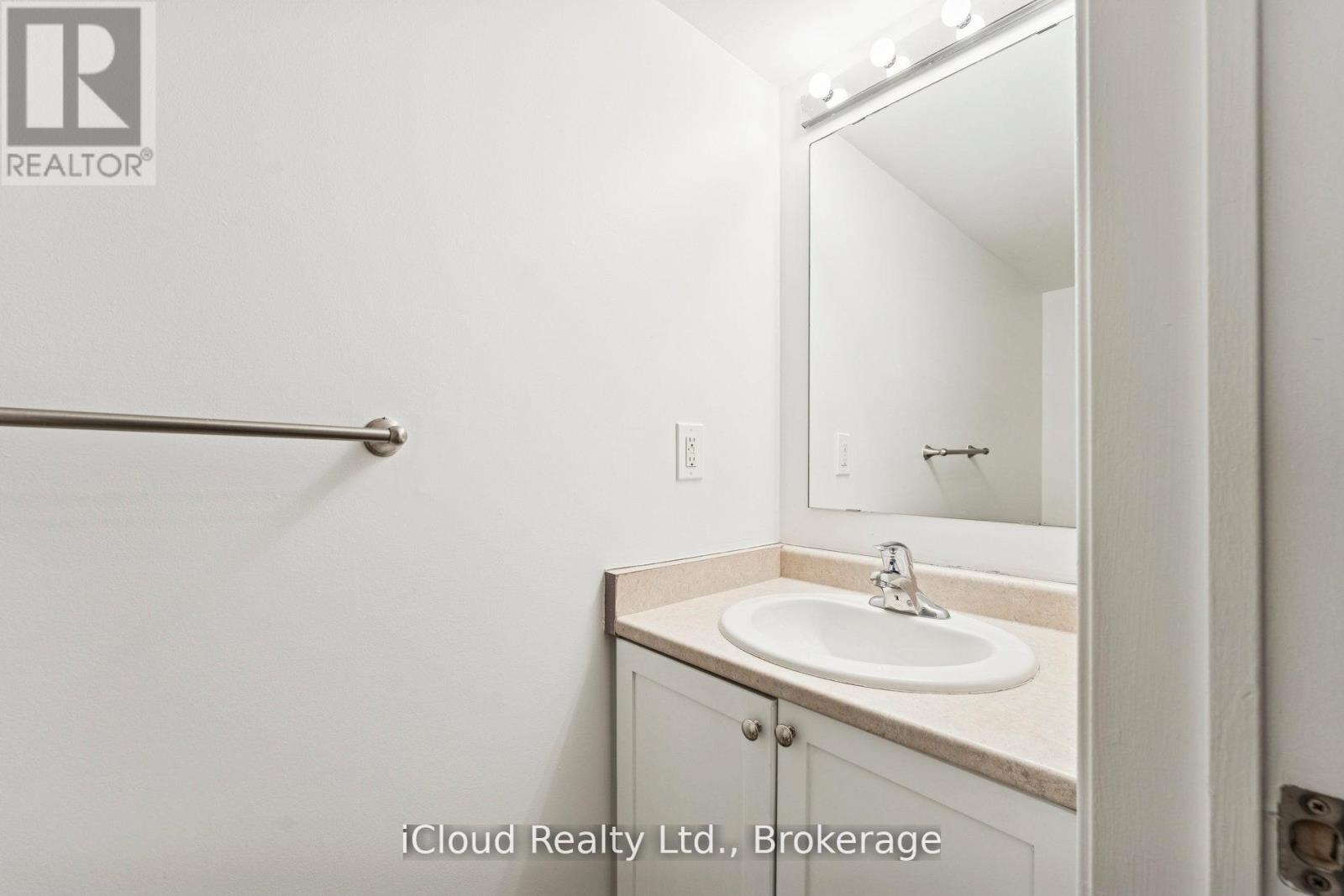 193 - 250 Sunny Meadow Boulevard, Brampton, ON - Indoor Photo Showing Bathroom