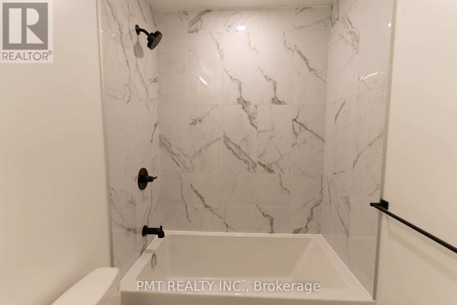 1405 - 1285 Dupont Street, Toronto, ON - Indoor Photo Showing Other Room